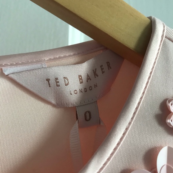 🌹Ted Baker Yadara Embellished Baby Pink Skater - Picture 6 of 9